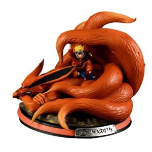 figurine naruto et kurama